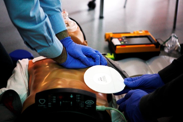 Sudden cardiac arrest more deadly than heart attacks